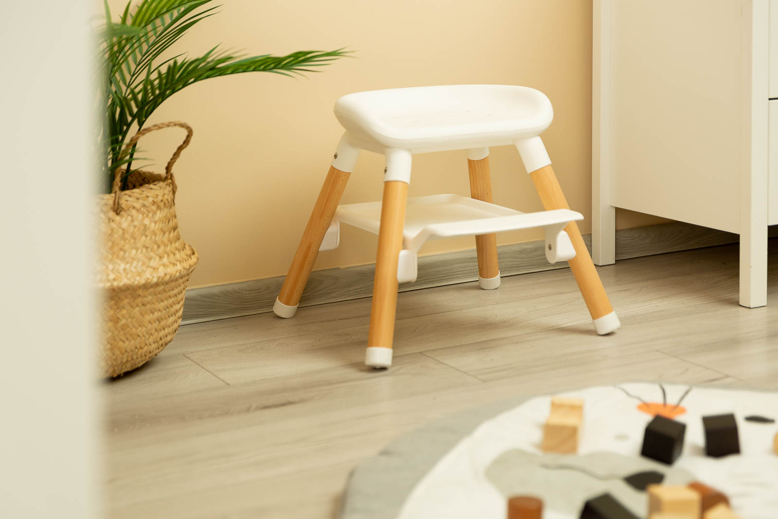 Стільчик для годування Caretero Bravo Grey - Зображення 7